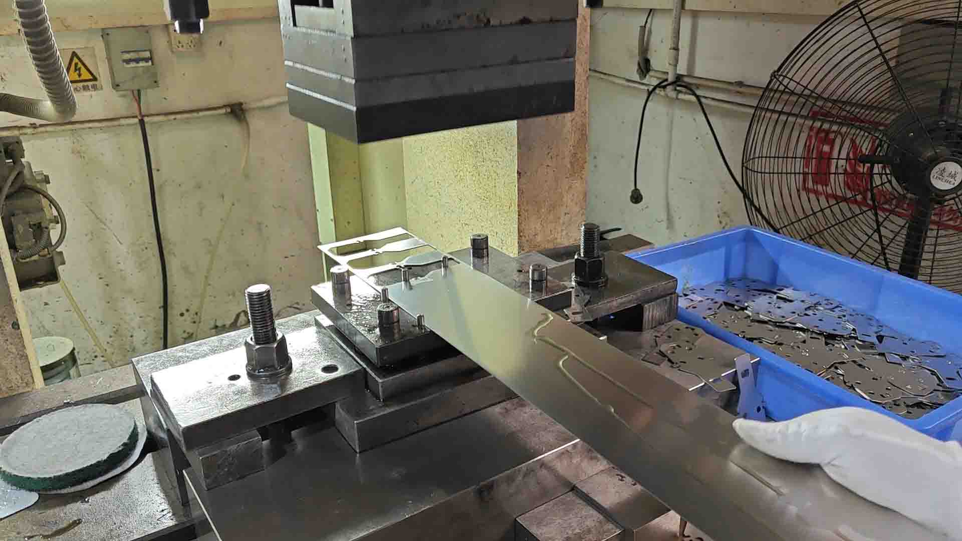 Four Different Types of Metal Stamping LONGSHENG