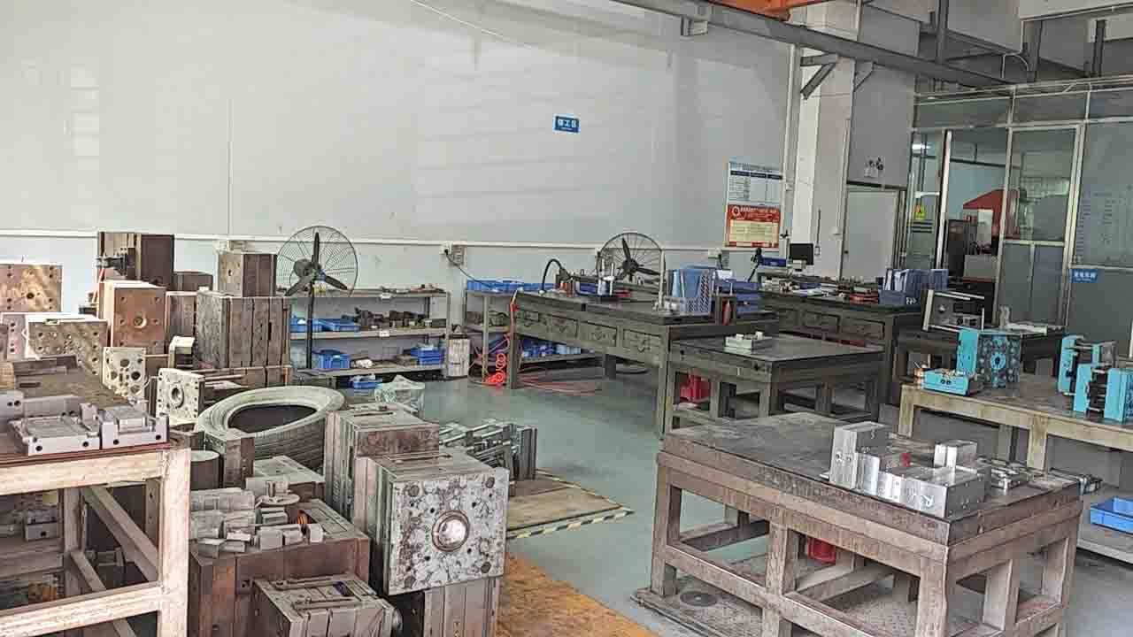 Plastic Injection Molding Cost Examples LONGSHENG