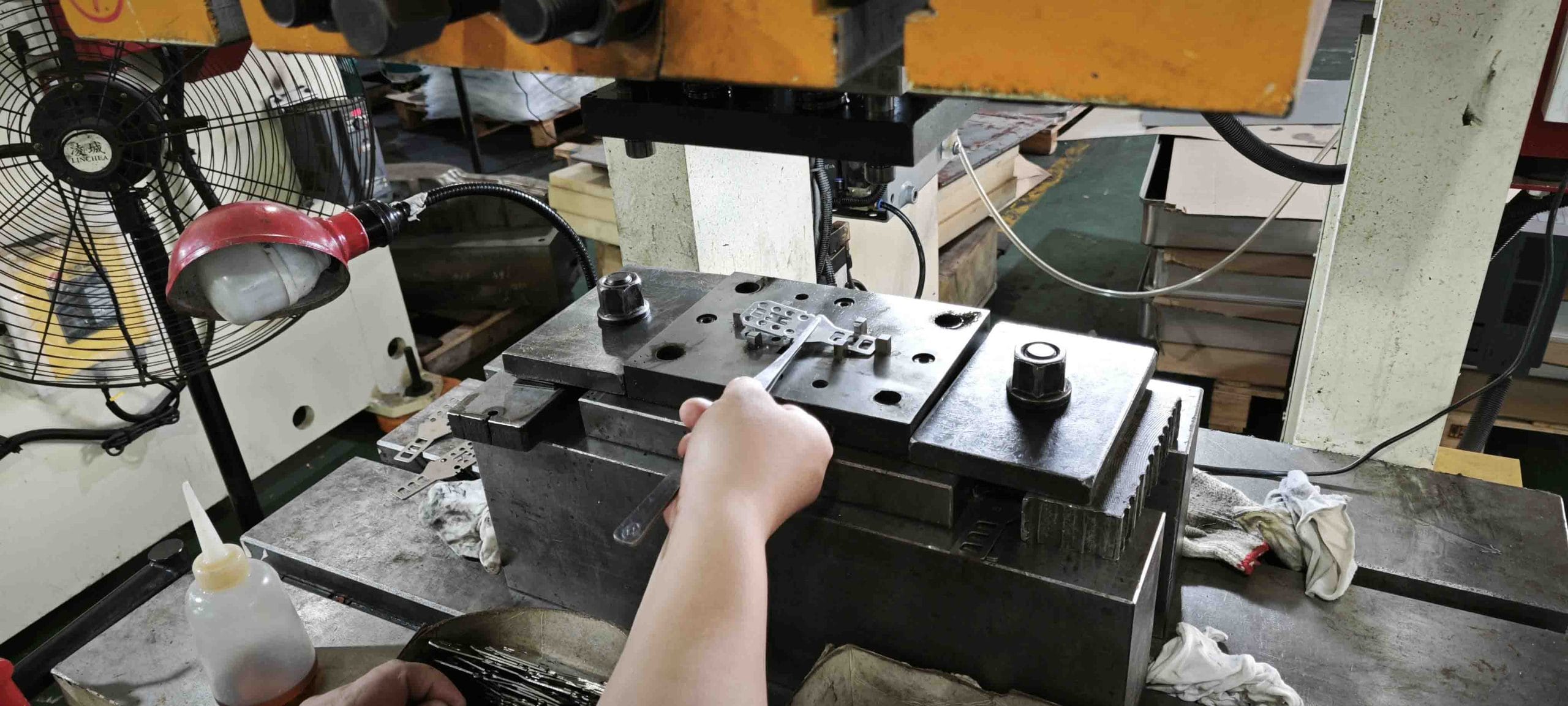 Difference Between Stamping And Forming Metal LONGSHENG