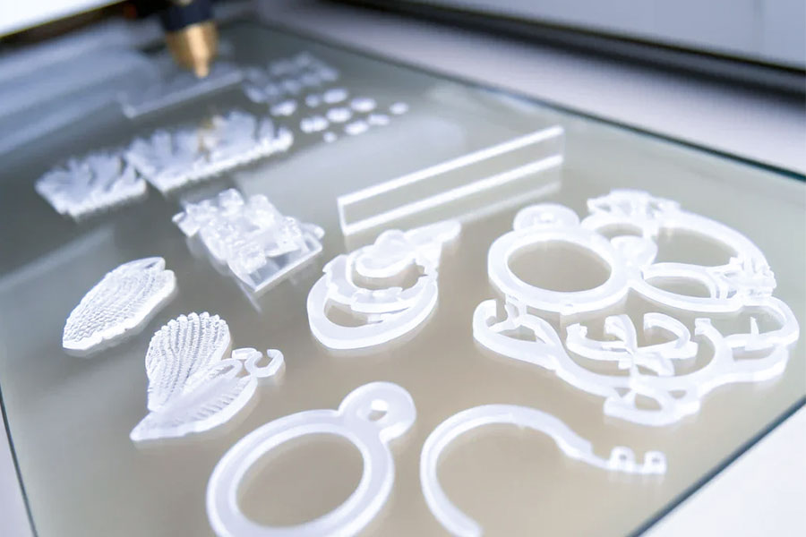 Can Fiber Lasers Replace CO2 Systems for Clear Acrylic?