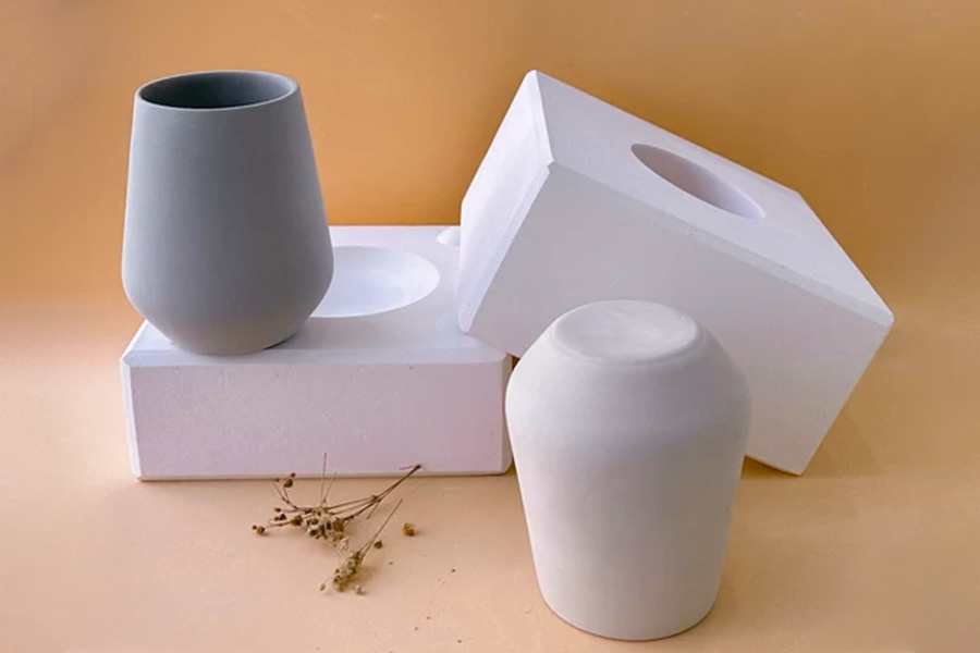 What plaster is used for metal casting?