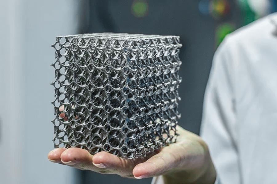Can 3D printers print stainless steel directly?