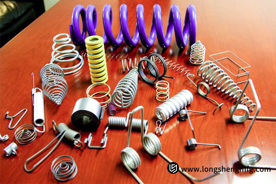 What Are The Five Basic Differences Between Rubber And Metal Springs?