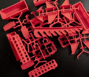 Industrial injection molding press the manufacture of plastic parts